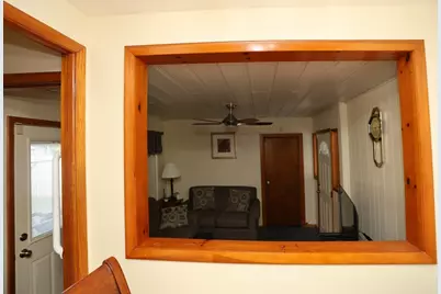 106 N Brook Rd, Springfield, MA 01119 - Photo 14
