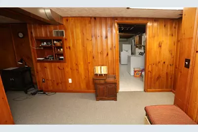 106 N Brook Rd, Springfield, MA 01119 - Photo 32