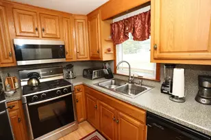 106 N Brook Rd, Springfield, MA 01119 - Photo 12