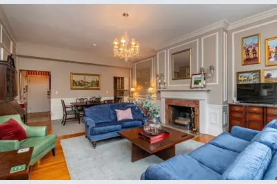 164 Beacon St #2, Boston, MA 02116 - Photo 2