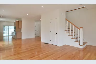 21C Crownshield #21C, Uxbridge, MA 01569 - Photo 8