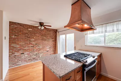 1173 Dickinson St #1173, Springfield, MA 01108 - Photo 6