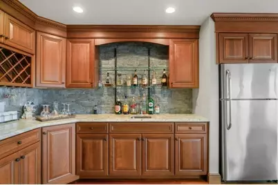 68 Seaview Ave, Swansea, MA 02777 - Photo 6
