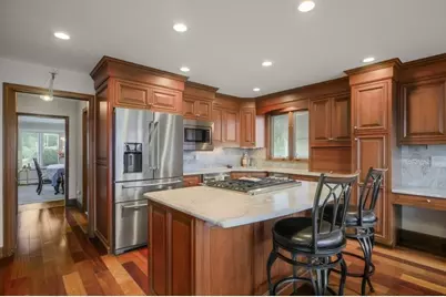 68 Seaview Ave, Swansea, MA 02777 - Photo 8