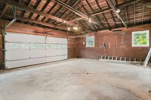 15 Myers St, Uxbridge, MA 01569 - Photo 32