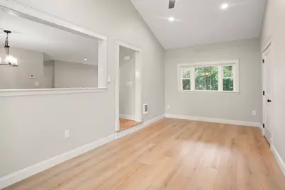 15 Myers St, Uxbridge, MA 01569 - Photo 12