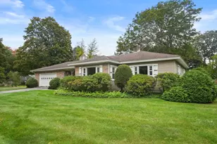 15 Myers St, Uxbridge, MA 01569 - Photo 1