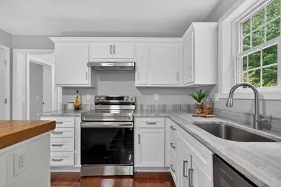 112-A Purchase St, Milford, MA 01757 - Photo 6