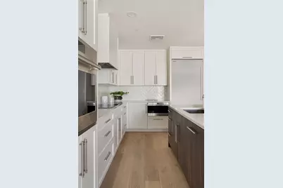 20 Kinmonth Rd #201, Newton, MA 02468 - Photo 8
