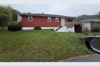 27 Dillon St, Worcester, MA 01604 - Photo 2