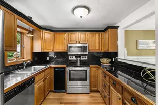 40 Washington Green, Walpole, MA 02032 - Photo 10