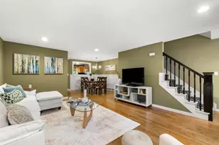 40 Washington Green, Walpole, MA 02032 - Photo 4