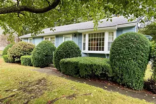 66 Debbie Dr, Leominster, MA 01453 - Photo 2
