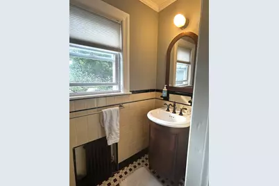 11 Hallron Rd #11, Newton, MA 02462 - Photo 10