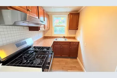 289 Tecumseh #1W, Fall River, MA 02721 - Photo 4
