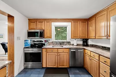 14 Ortins Rd, Hamilton, MA 01982 - Photo 10