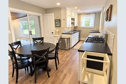 25-27 S Pleasant St, Merrimac, MA 01860 - Photo 6
