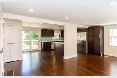 77 Rock Glen Rd, Medford, MA 02155 - Photo 10