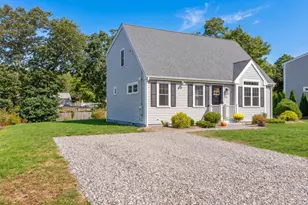 140 Broken Bow Ln, Falmouth, MA 02536 - Photo 26