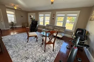 14 Taylor St, Chicopee, MA 01020 - Photo 10