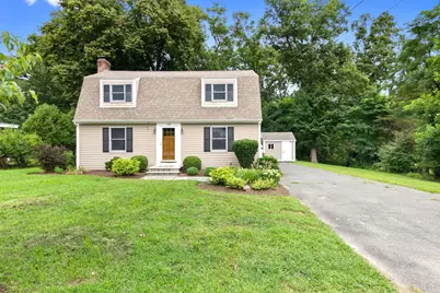 135 Linebrook Rd, Ipswich, MA 01938 - Photo 4