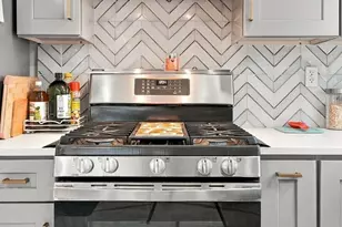 9 Crossman St, Boston, MA 02126 - Photo 14