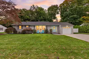 51 Cherry Hill Dr, Seekonk, MA 02771 - Photo 1