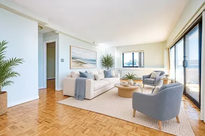 300 Lynn Shore Drive #811, Lynn, MA 01902 - Photo 4