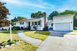 29 Stoneybrook Rd, Methuen, MA 01844 - Photo 1
