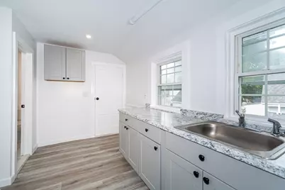 34 Walnut St. #4, Natick, MA 01760 - Photo 6