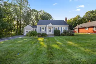 58 Glenwood St, Holden, MA 01520 - Photo 1