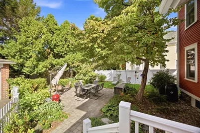 211 Crescent St, Northampton, MA 01060 - Photo 8