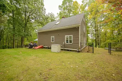79 Hollis St, Dunstable, MA 01827 - Photo 30