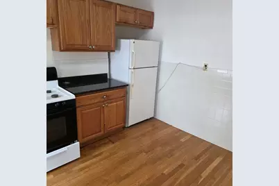 7 Margaret St #6, Boston, MA 02113 - Photo 2