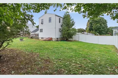 66 Wayne Ave, Watertown, MA 02453 - Photo 10