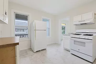 24-26 Grove St, Springfield, MA 01107 - Photo 4
