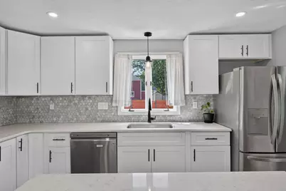 81 Littleton Rd, Chelmsford, MA 01824 - Photo 8