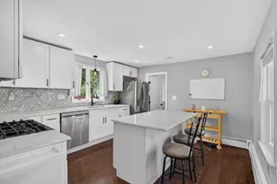 81 Littleton Rd, Chelmsford, MA 01824 - Photo 6