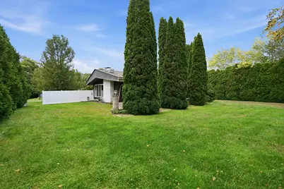 10 Circle Dr, Wilbraham, MA 01095 - Photo 4