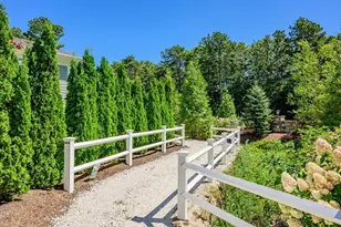 7 Willow Cir, Mashpee, MA 02649 - Photo 38