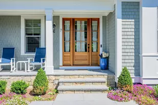 7 Willow Cir, Mashpee, MA 02649 - Photo 4