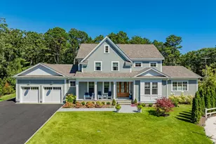7 Willow Cir, Mashpee, MA 02649 - Photo 1
