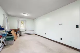 22 Crestshire Dr, Lawrence, MA 01843 - Photo 24