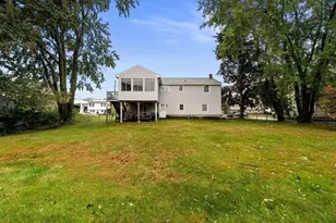 22 Crestshire Dr, Lawrence, MA 01843 - Photo 32