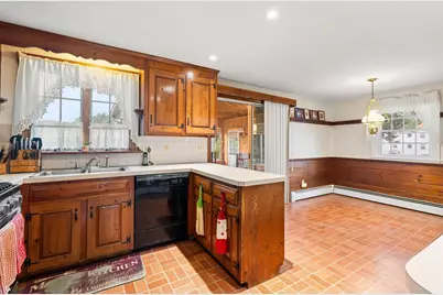 22 Crestshire Drive, Lawrence, MA 01843 - Photo 12