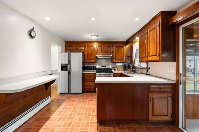 22 Crestshire Drive, Lawrence, MA 01843 - Photo 10