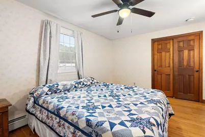 22 Crestshire Drive, Lawrence, MA 01843 - Photo 16