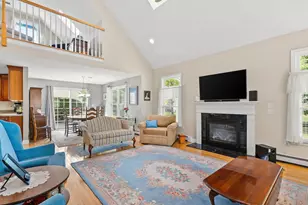 46 Holly Cir, Kingston, MA 02364 - Photo 10