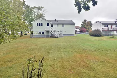 18 Delorenzo Dr, Randolph, MA 02368 - Photo 4