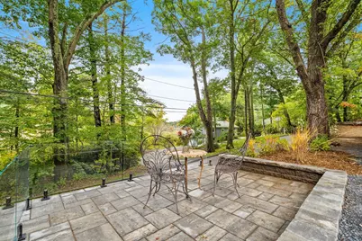 10 Noonhill Rd, Medfield, MA 02052 - Photo 2